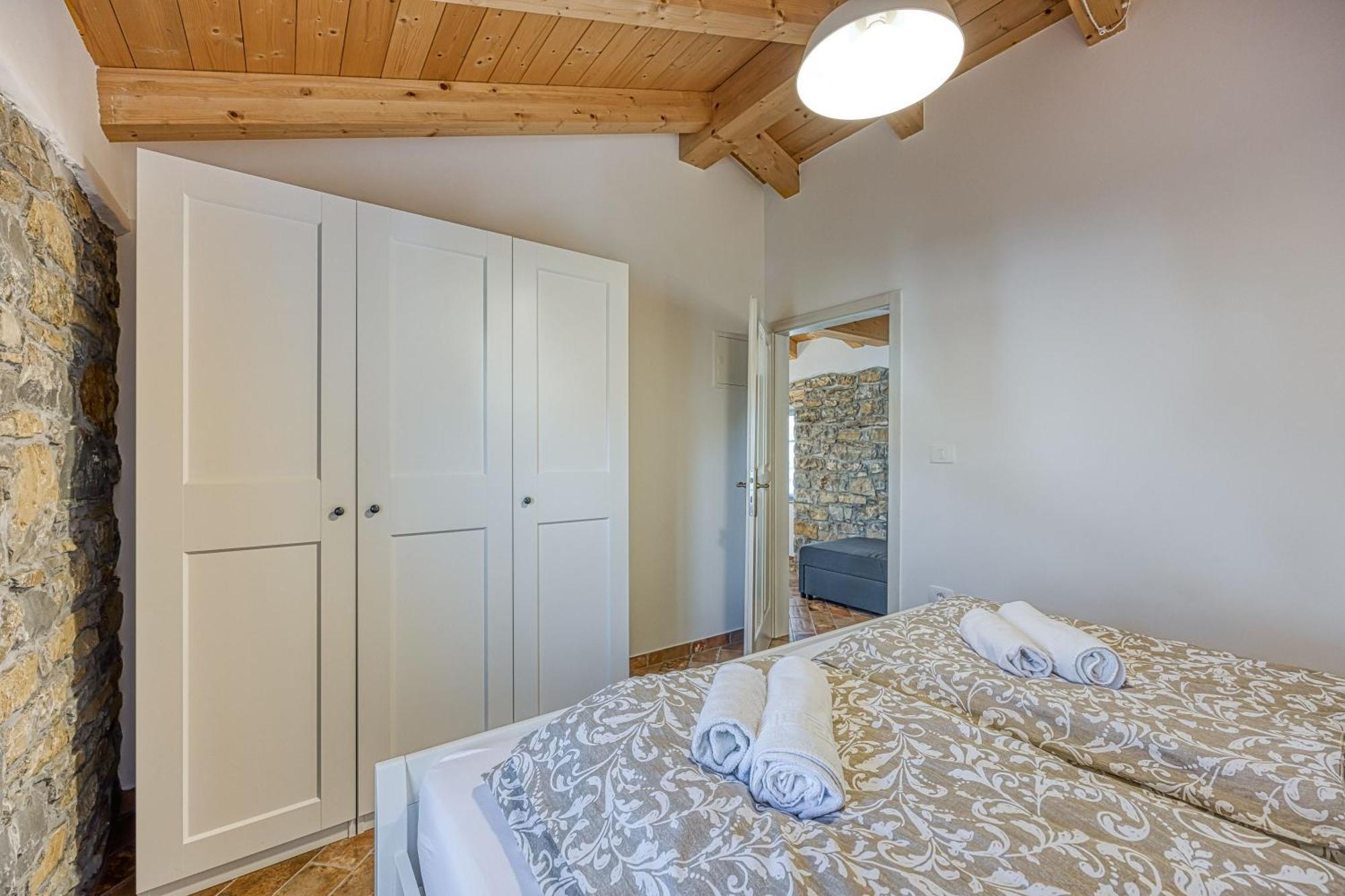 PobegiIstrian Casa Pr Marici公寓 外观 照片