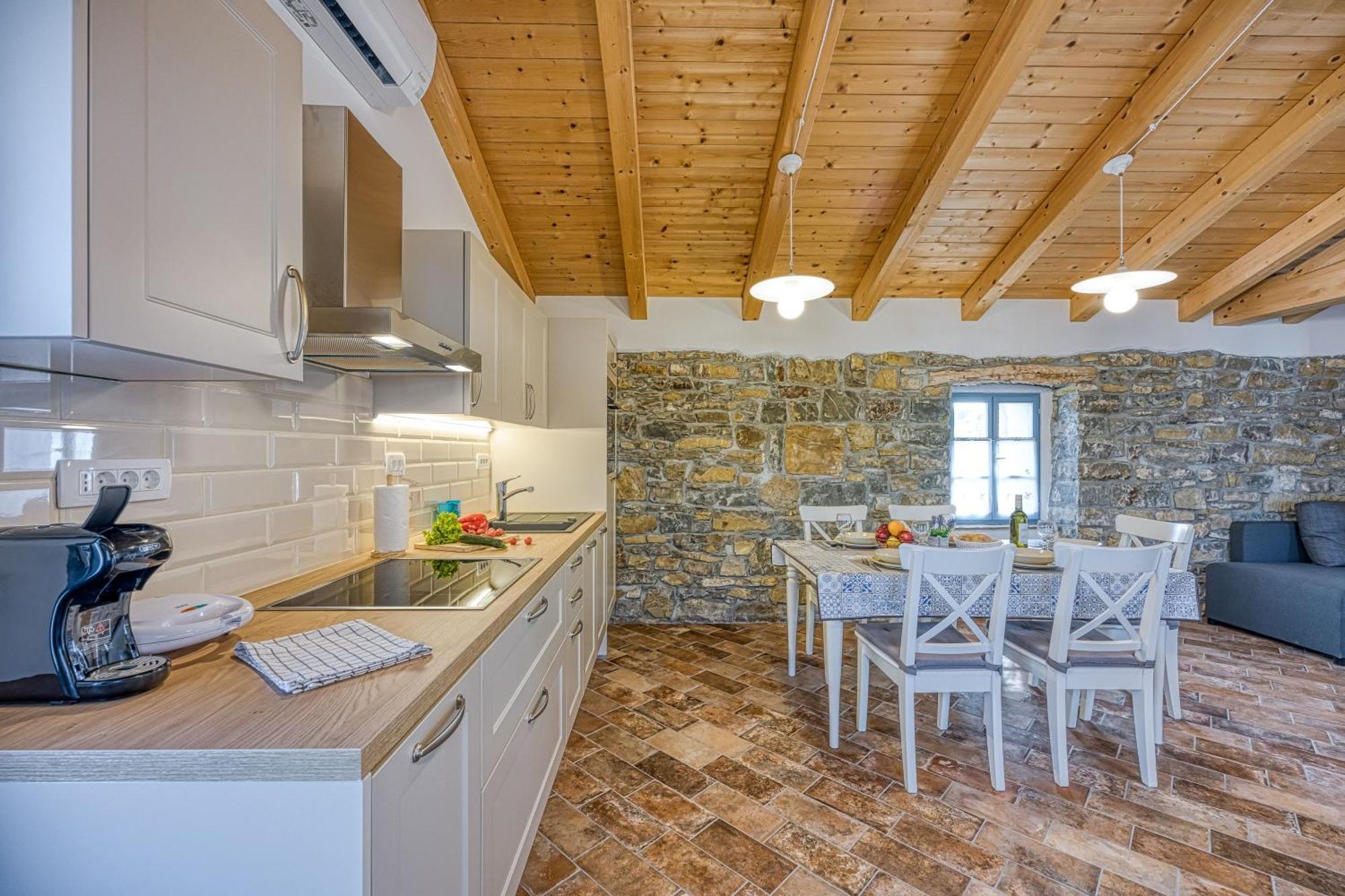 PobegiIstrian Casa Pr Marici公寓 外观 照片
