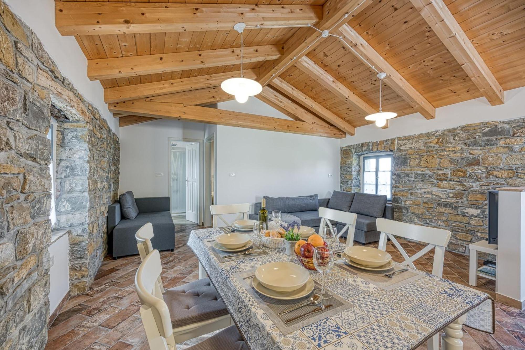 PobegiIstrian Casa Pr Marici公寓 外观 照片