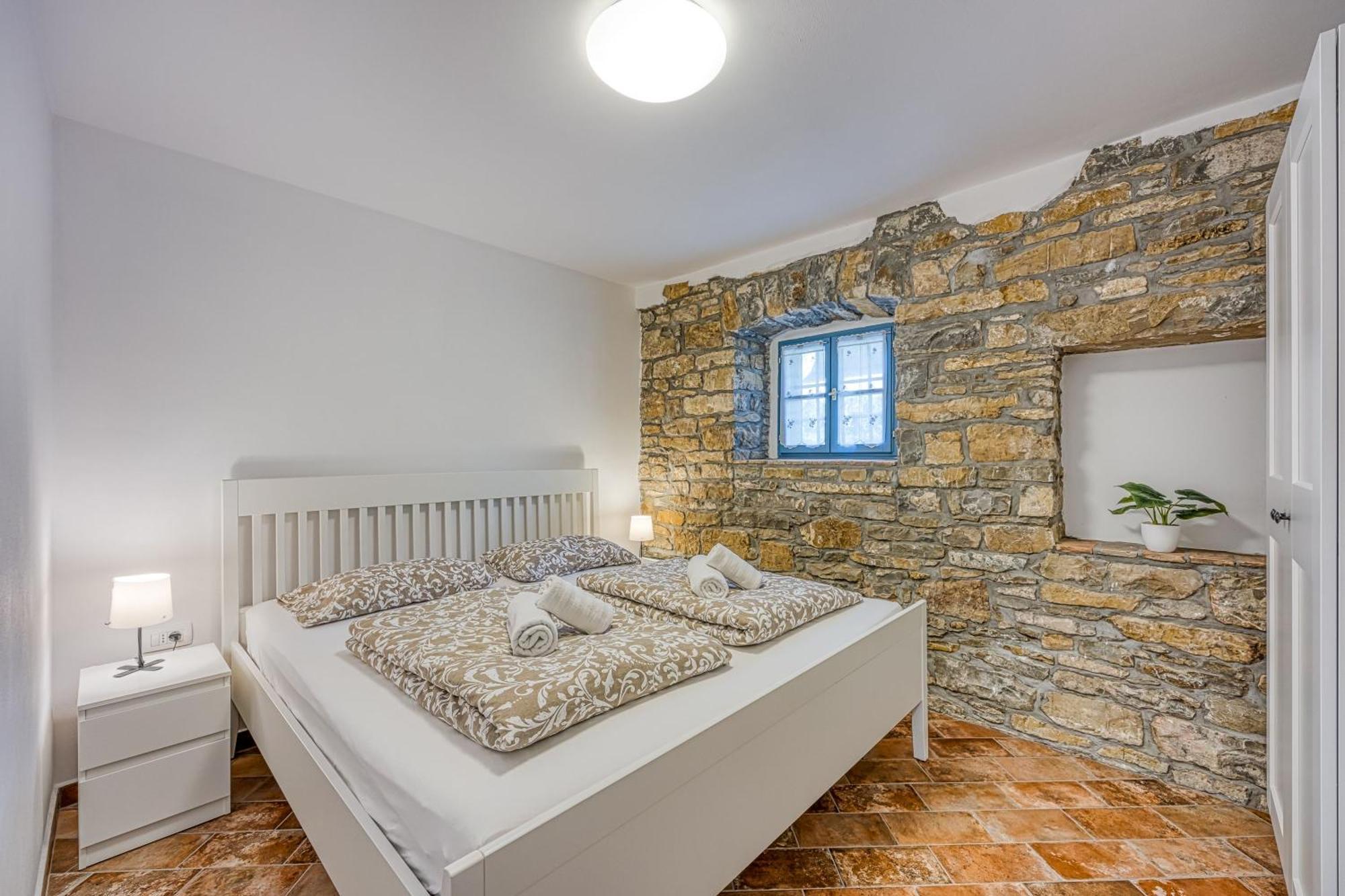 PobegiIstrian Casa Pr Marici公寓 外观 照片