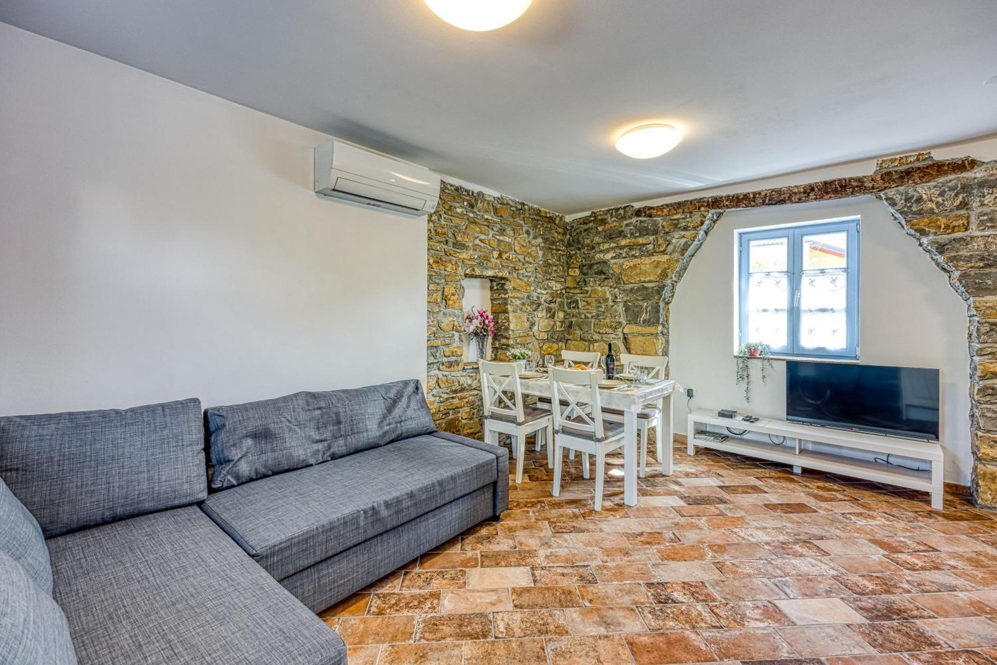 PobegiIstrian Casa Pr Marici公寓 外观 照片