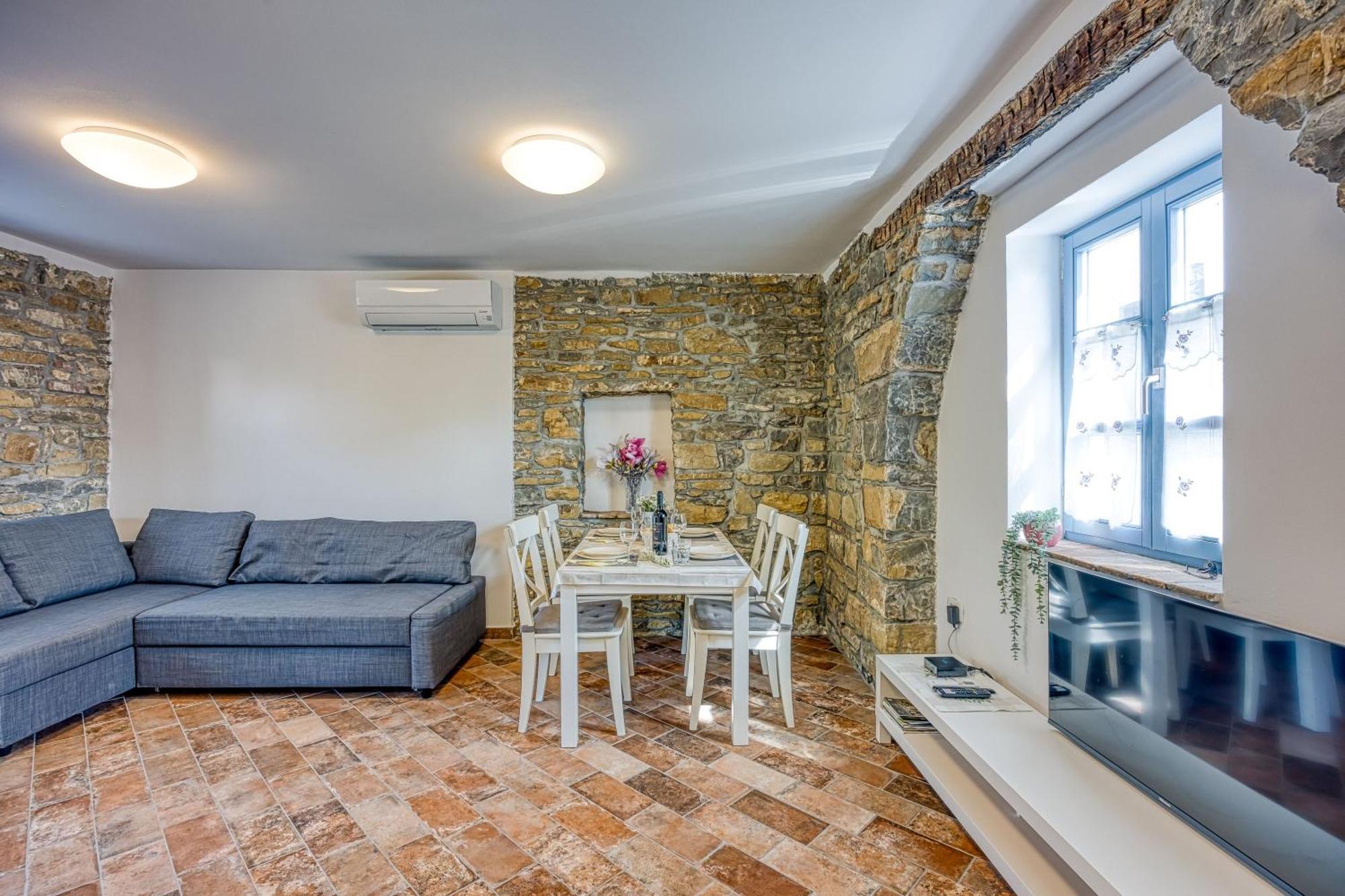PobegiIstrian Casa Pr Marici公寓 外观 照片
