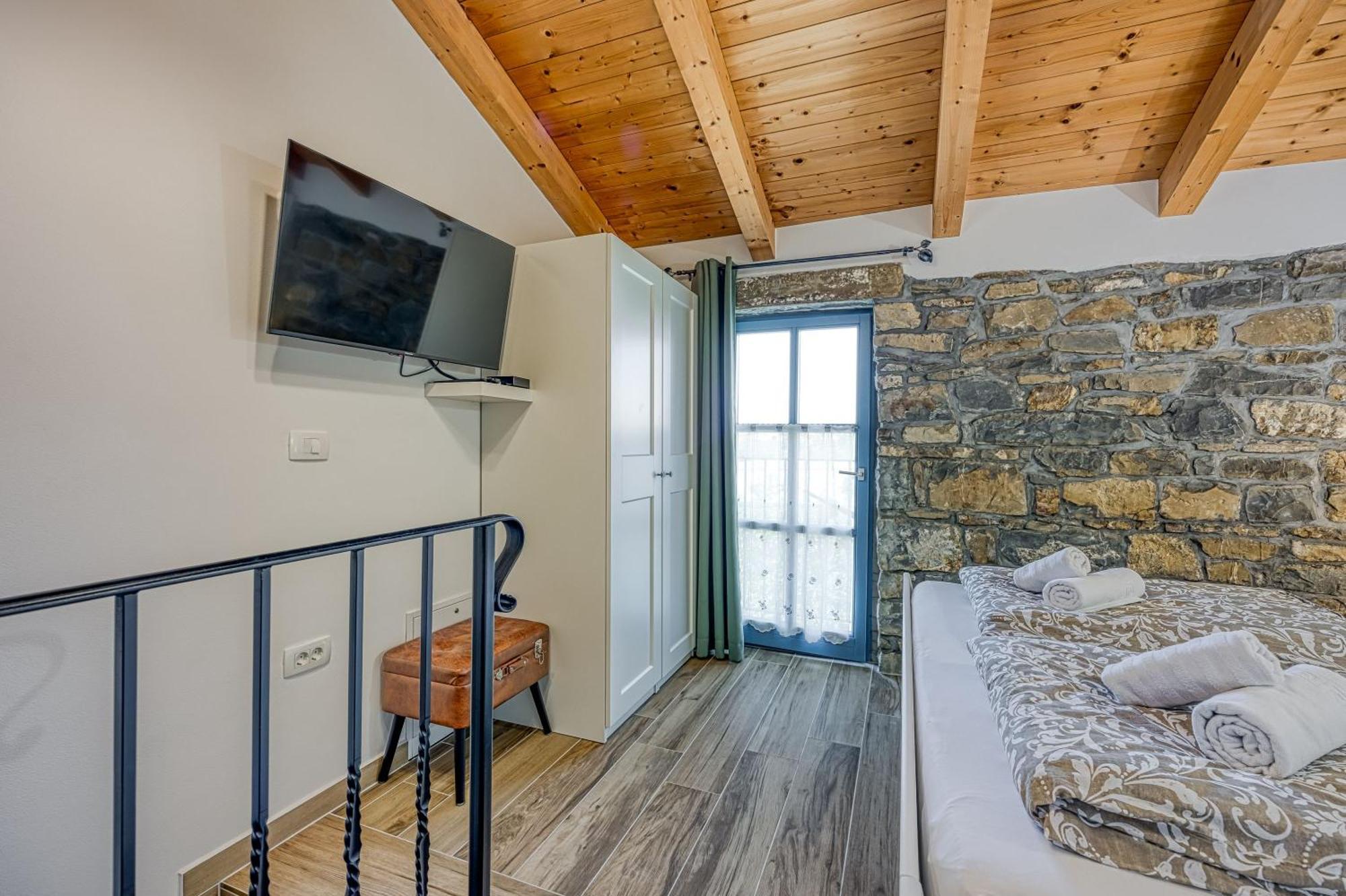 PobegiIstrian Casa Pr Marici公寓 外观 照片